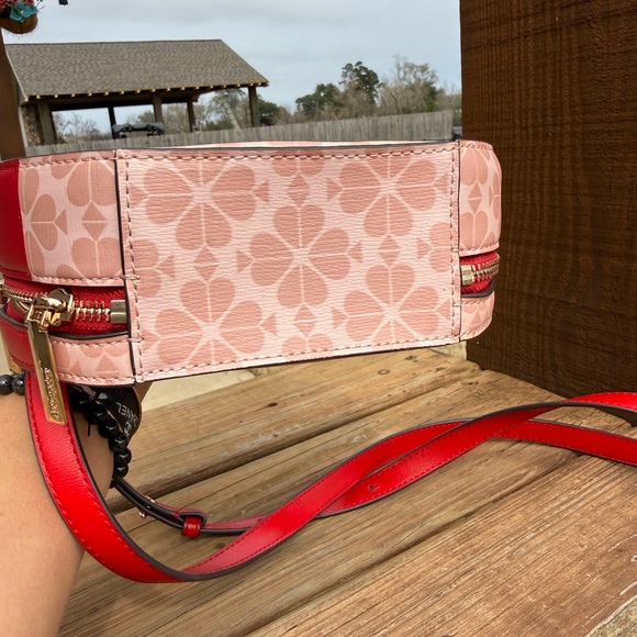 NWOT Kate Spade x Tom and Jerry Collab Red Pink Canteen
Crossbody Top Handle Bag - Picture 9 of 13